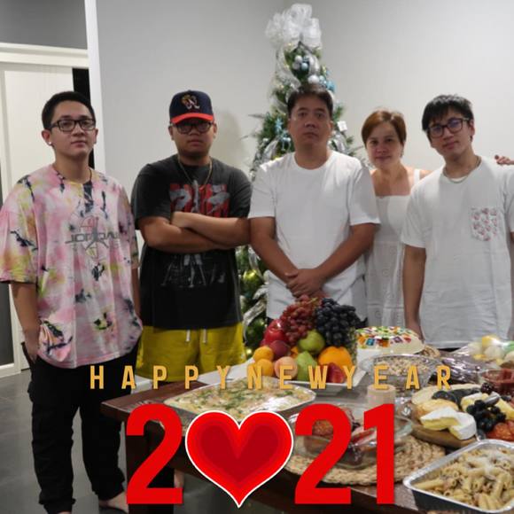 Meet your Posher, Leighz - Picture 2 of 3